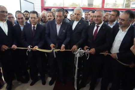 آذربایجان‌غربی جزو پنج استان امن کشور برای سرمایه‌گذاری/ وجود بیش از ۱۴۰ تن طلا در معادن استان
