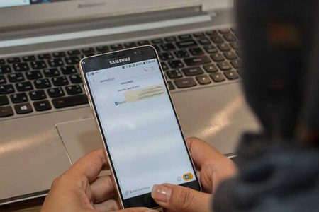 مراقب هک تلفن همراتان باشید/روی هر پیامکی کلیک نکنید
